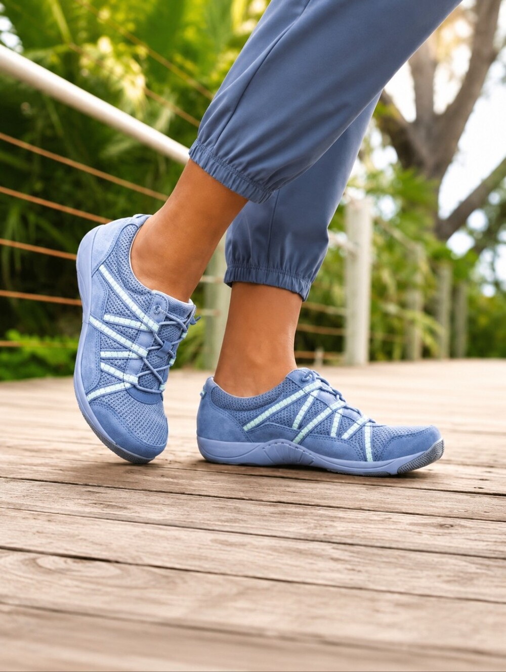 Dansko Harlyn Sneakers
